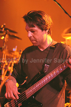 Kasim Sulton as part of The Pat Travers Band 3/22/03 (Photo by Jennifer Salyer)