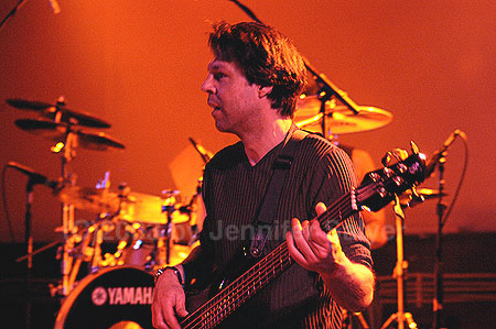 Kasim Sulton as part of The Pat Travers Band 3/22/03 (Photo by Jennifer Salyer)