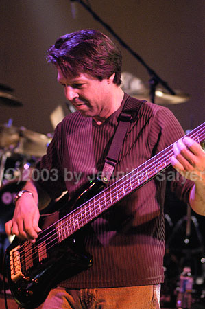 Kasim Sulton as part of The Pat Travers Band 3/22/03 (Photo by Jennifer Salyer)