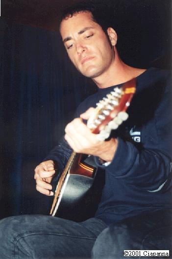 Kasim Sulton at The Tin Angel, Philadelphia, 8/15/01 - photo by Frank Ciapanna